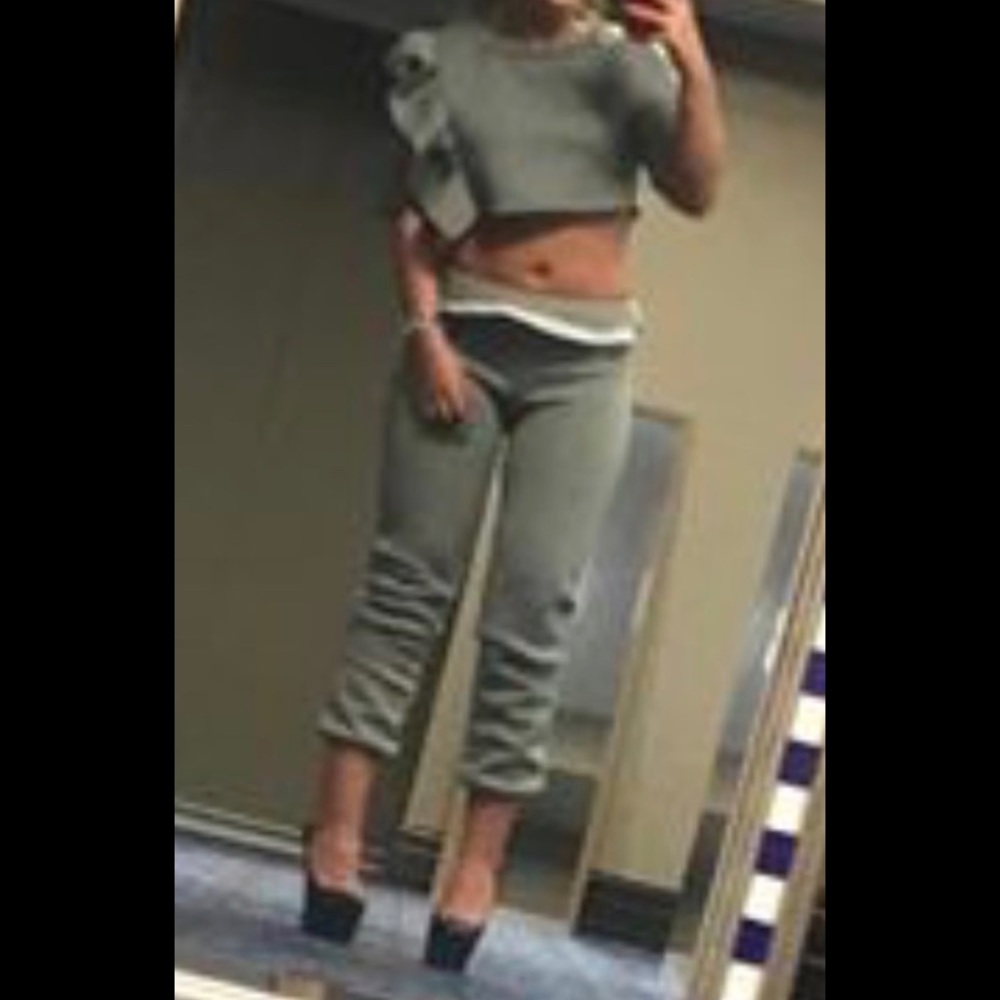 Akira jogger